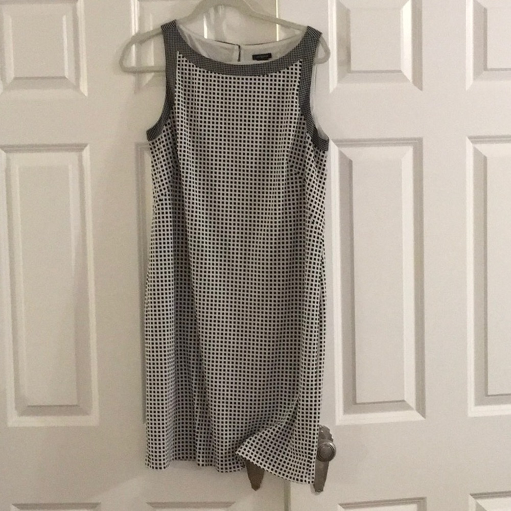 Fun black and white piece